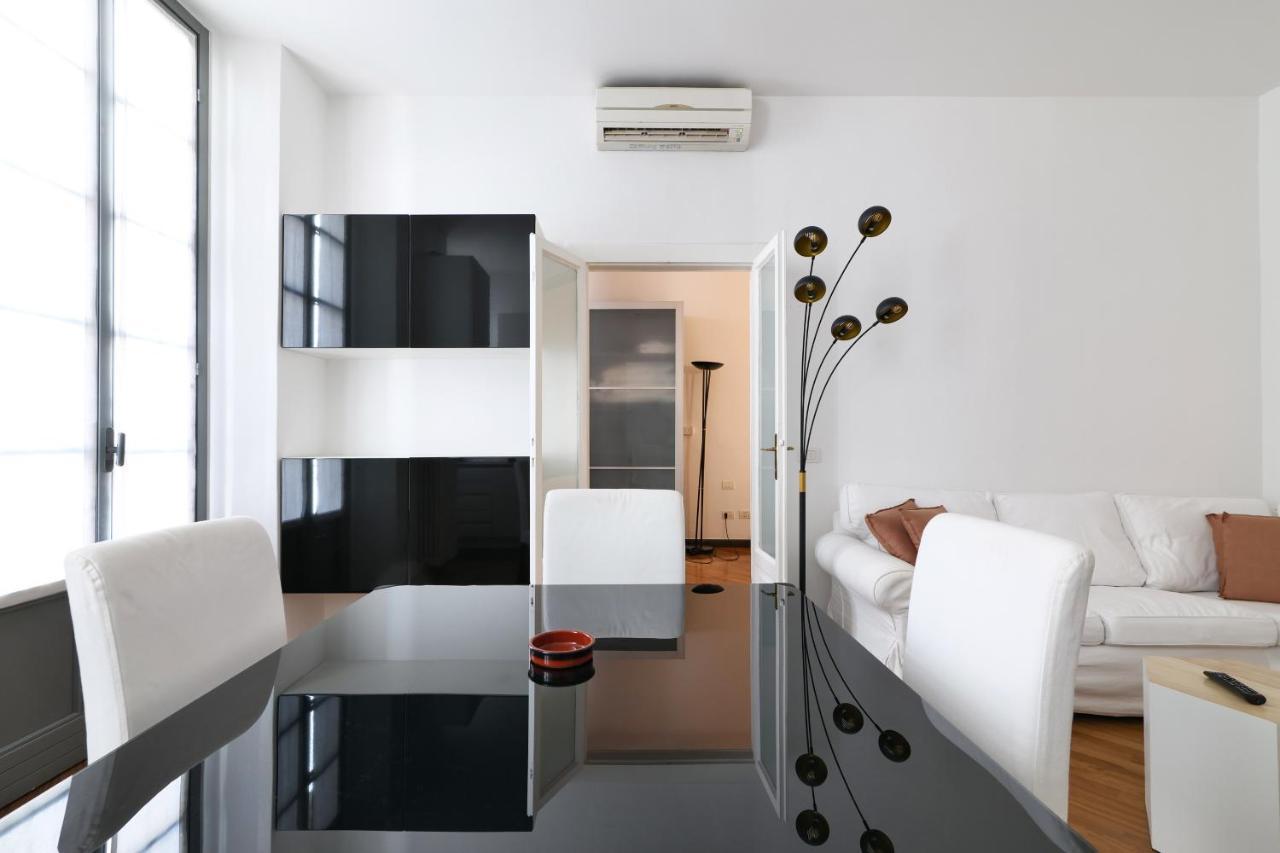 Charming San Babila Apt. Milano Eksteriør bilde