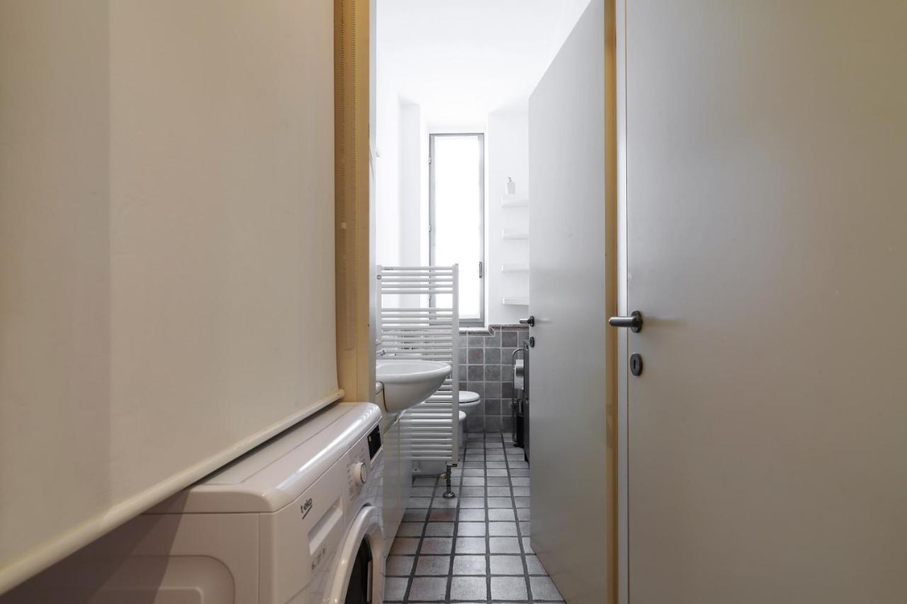 Charming San Babila Apt. Milano Eksteriør bilde