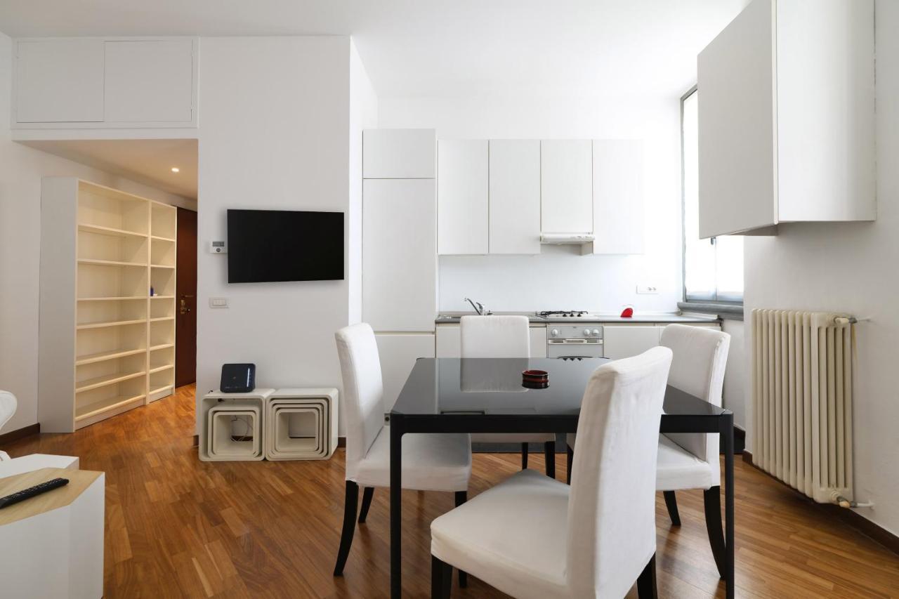 Charming San Babila Apt. Milano Eksteriør bilde
